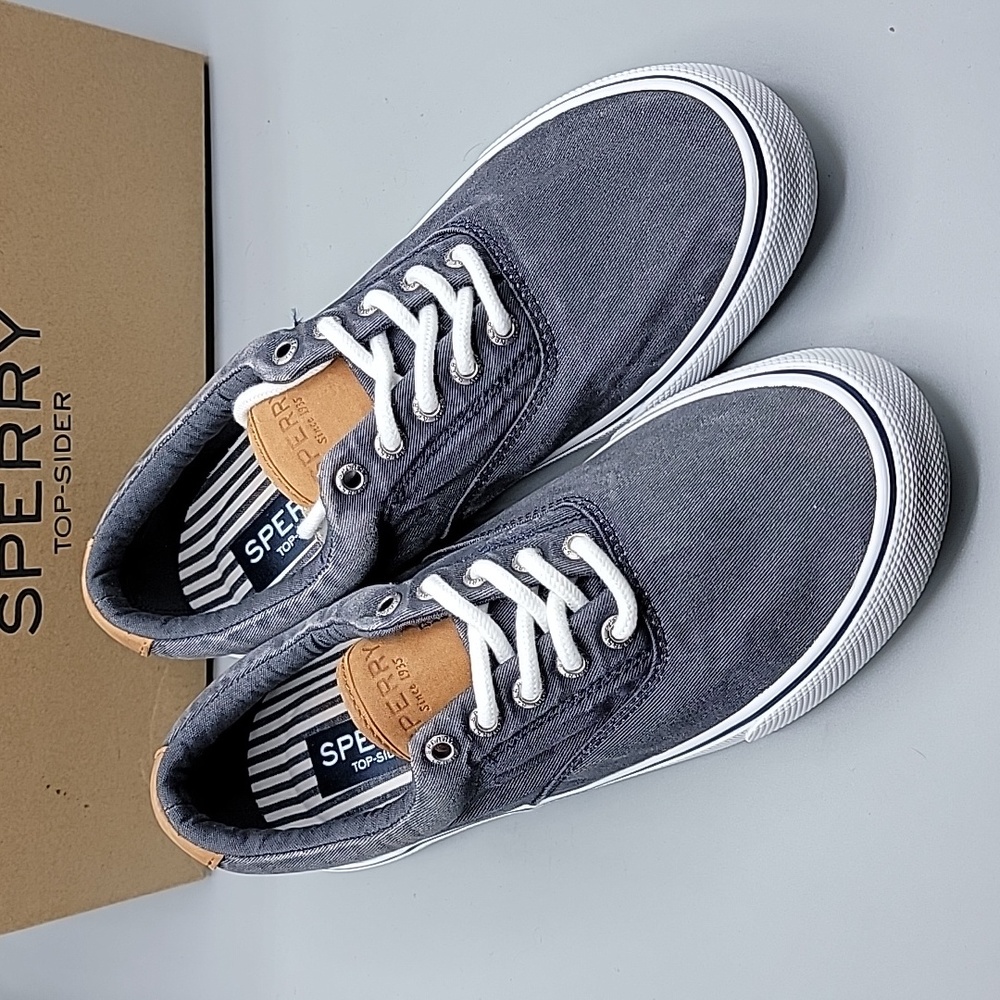 NIB Sperry Striper II CVO SW Navy size 7.5 Wide